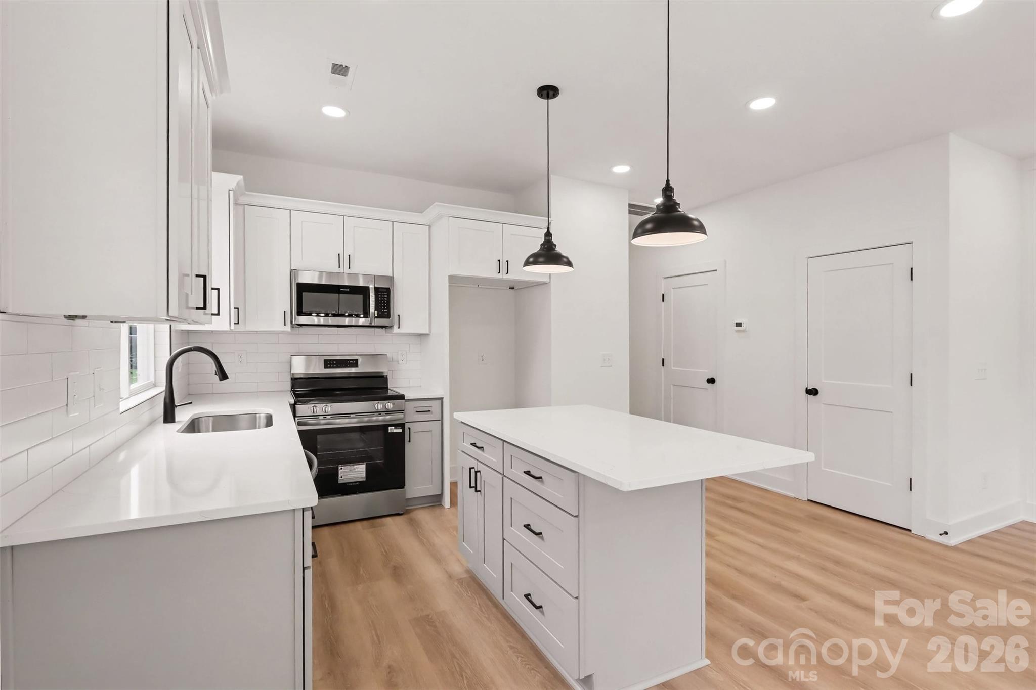 206 W Todd Lane A & B