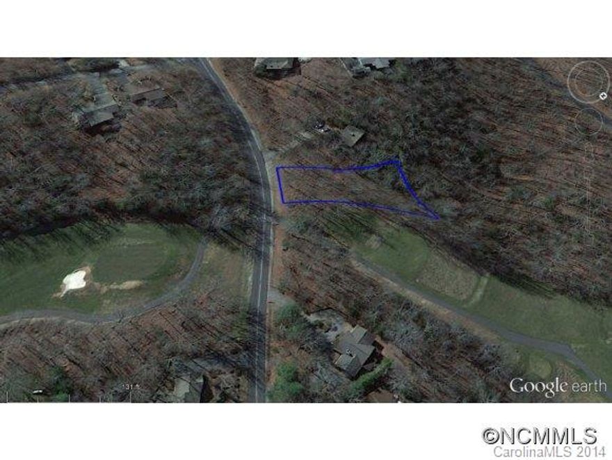 Beautiful golf course lot with possible mountain view, and at a great price!  Lot is next to the 11th tee, and close to the clubhouse, tennis, pool and the East Fork gate.  Won't last long at this price!