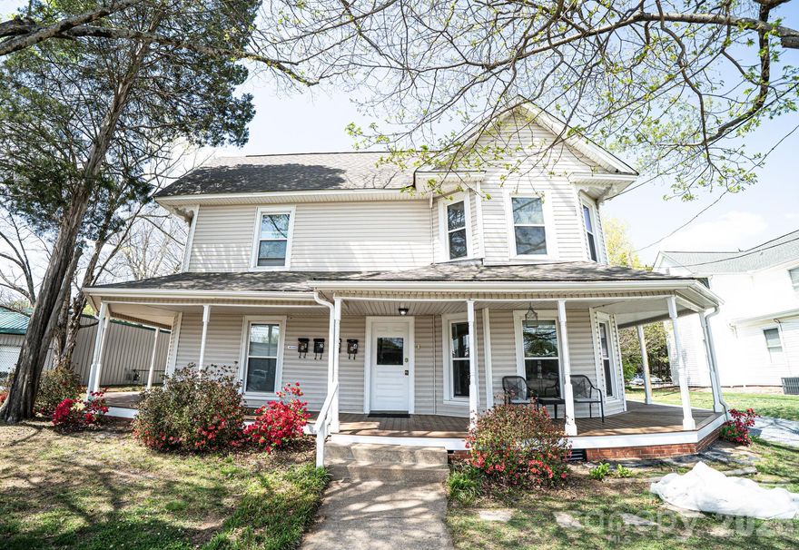 AVAILABLE 4/15/26.

1- 1/2 month off second month rent with 16 month lease if taken by 4/15/26
2- Second floor unit on right.
3- Private entry into unit
3- Hardwood floors in living and bedroom
4- Main living area est 20 x 15 ft. Bedroom area est 11 x 13
5- Central electrical heat and air.
6- Kitchen with new cabinets and Granite countertops
7- Appliances Frig, Dishwasher, Microwave and Stove
7- Washer and Dryer included
8- Upgraded bathroom
9- Cost effective Tankless water heater
10- Non heated/cooled Rear storage unit included
11- Night time power pole lighting in back parking area
12- Newer vinyl windows
13-1 cat allowed - No dogs
14- Wrap around front porch for your enjoyment

Come see this Vintage Historic Apartment within walking distance of Downtown China Grove
There are 4 (one bedroom units) in this building. 2 are now available for viewing. This unit is upstairs on right. Very secure entry and privacy. Refinished original hardwood floors in living and bedroom. Upgraded unit -

RENTAL GUIDELINES: Applicants are evaluated on income stability, rental history
Pets: Only 1 cat allowed with good references: No dogs allowed.