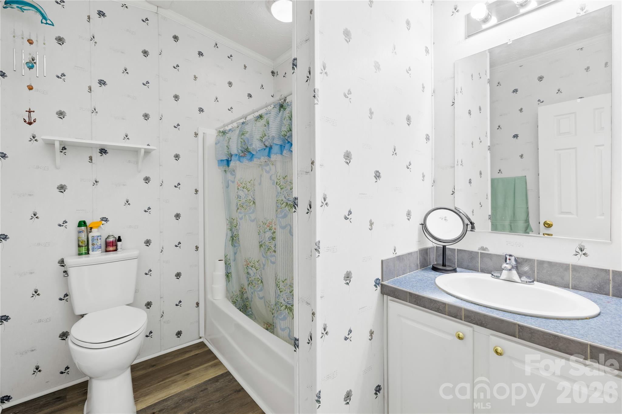 Twin Oaks Estate - Residential