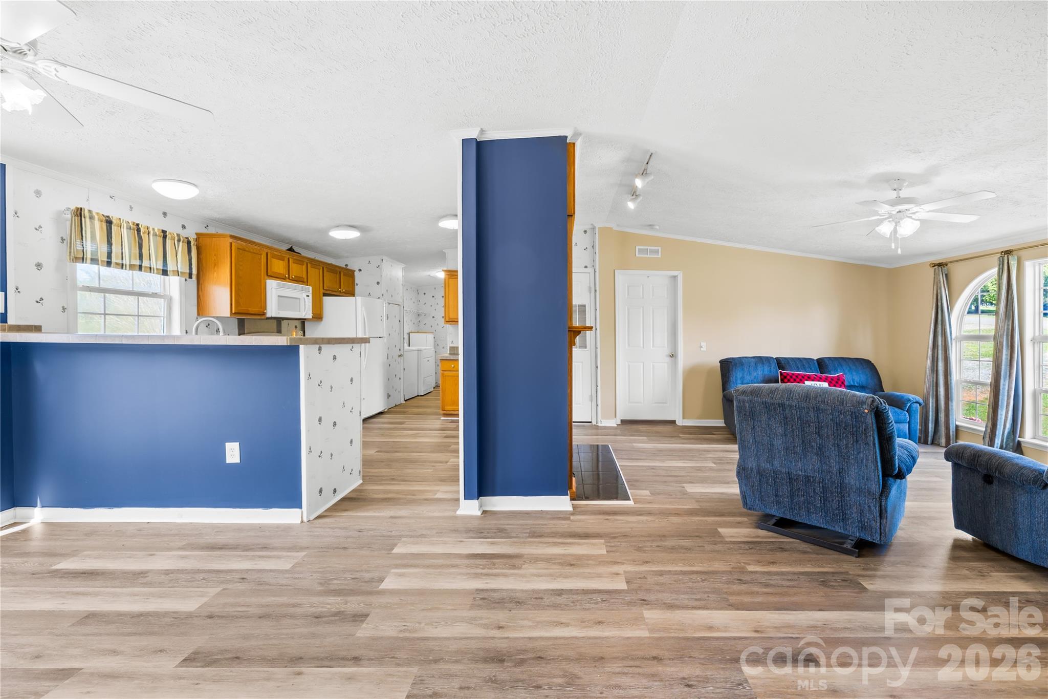 Twin Oaks Estate - Residential