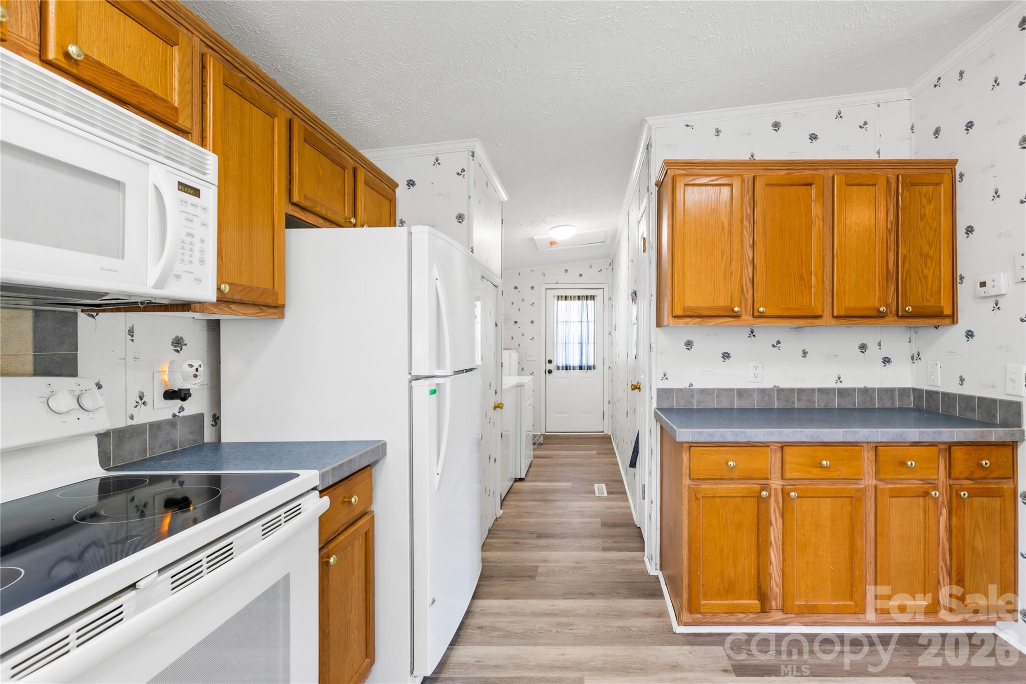 Twin Oaks Estate - Residential