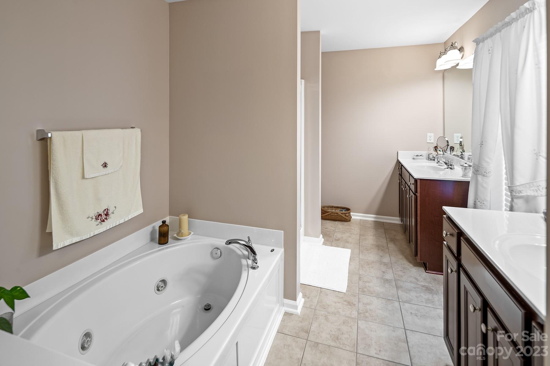 Linwood Farms - Residential