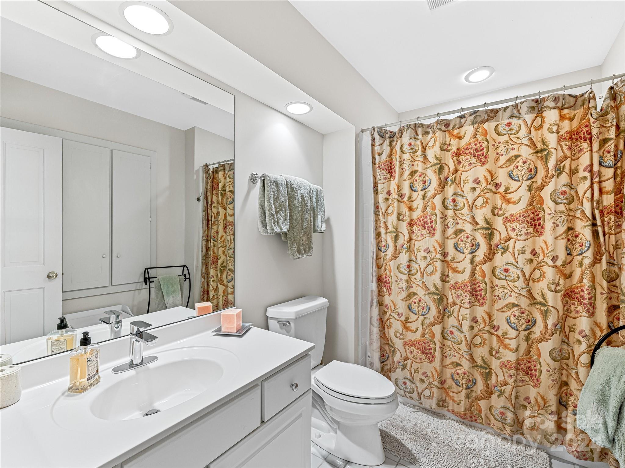 Lake Toxaway Estates - Residential