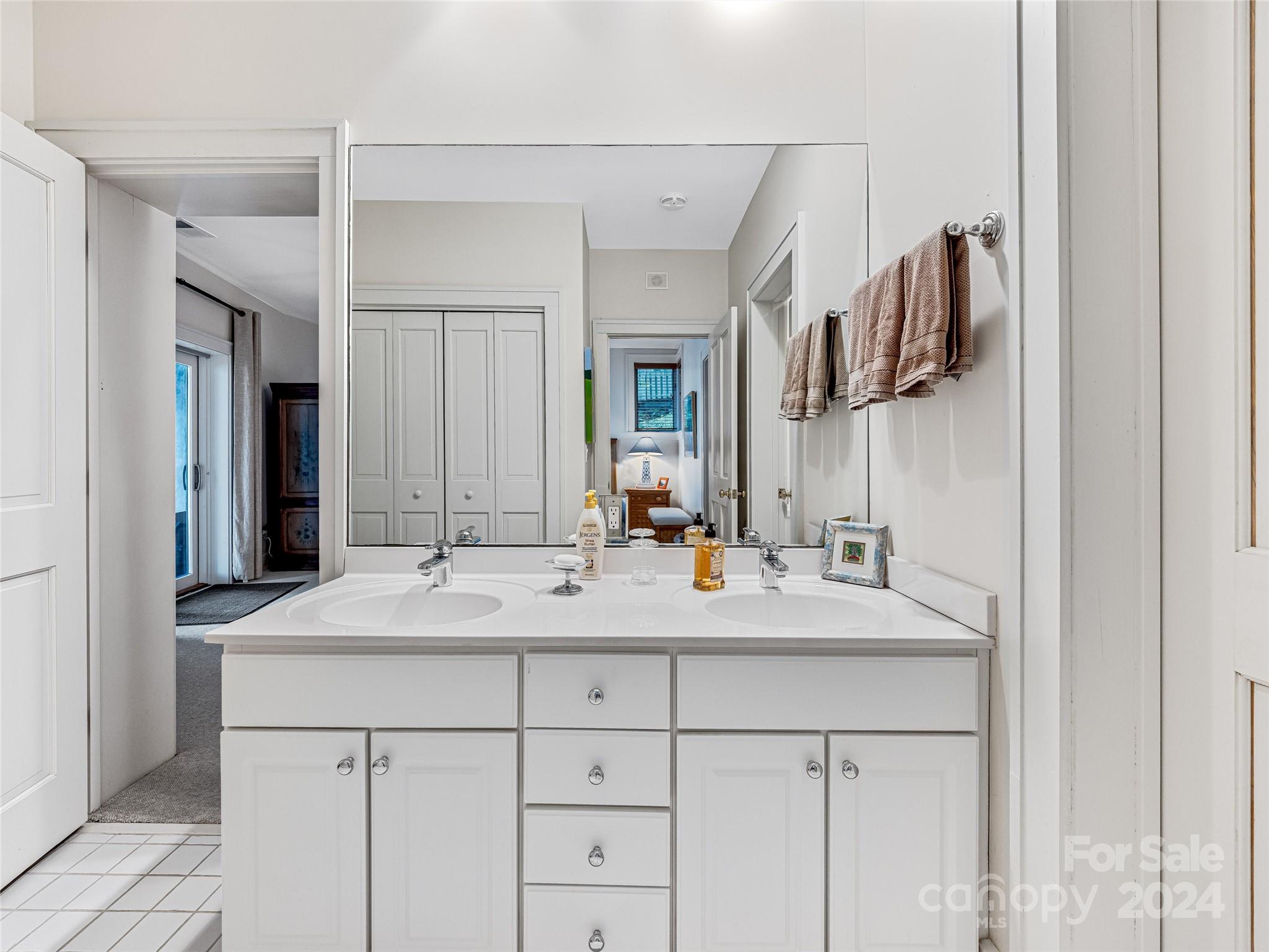 Lake Toxaway Estates - Residential