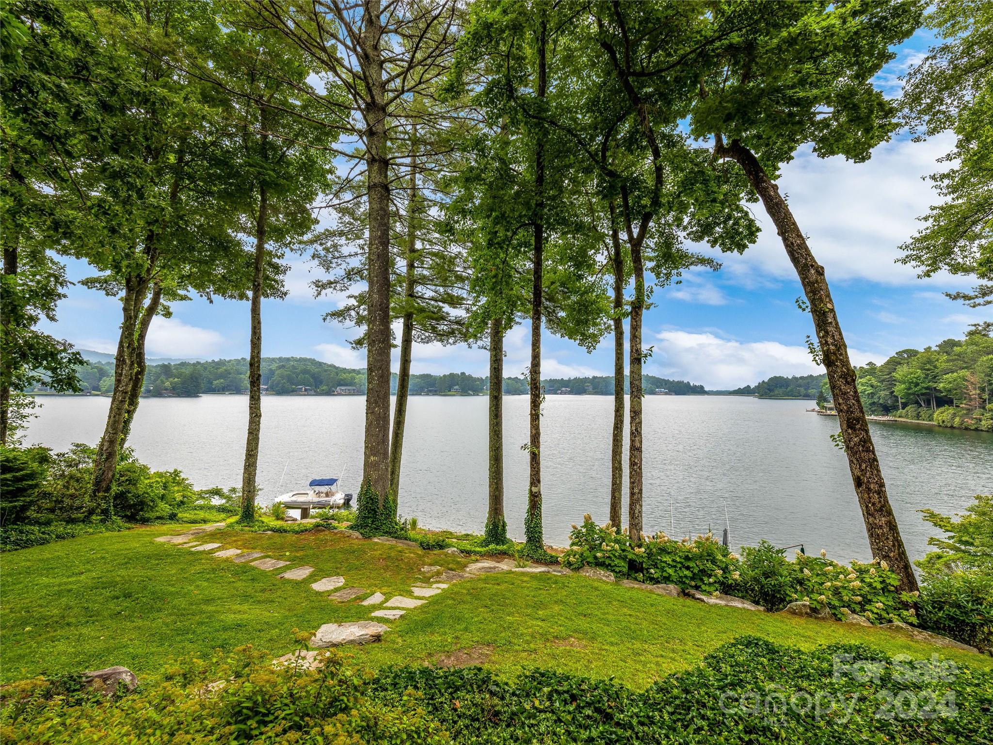Lake Toxaway Estates - Residential