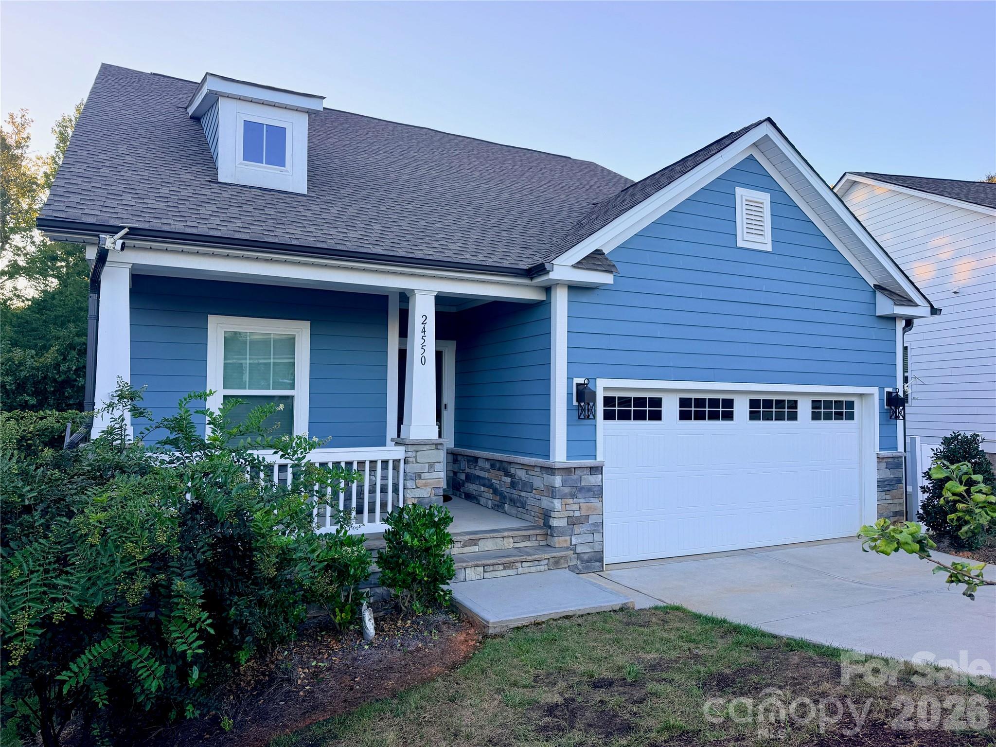 24550 Blue Heron Circle