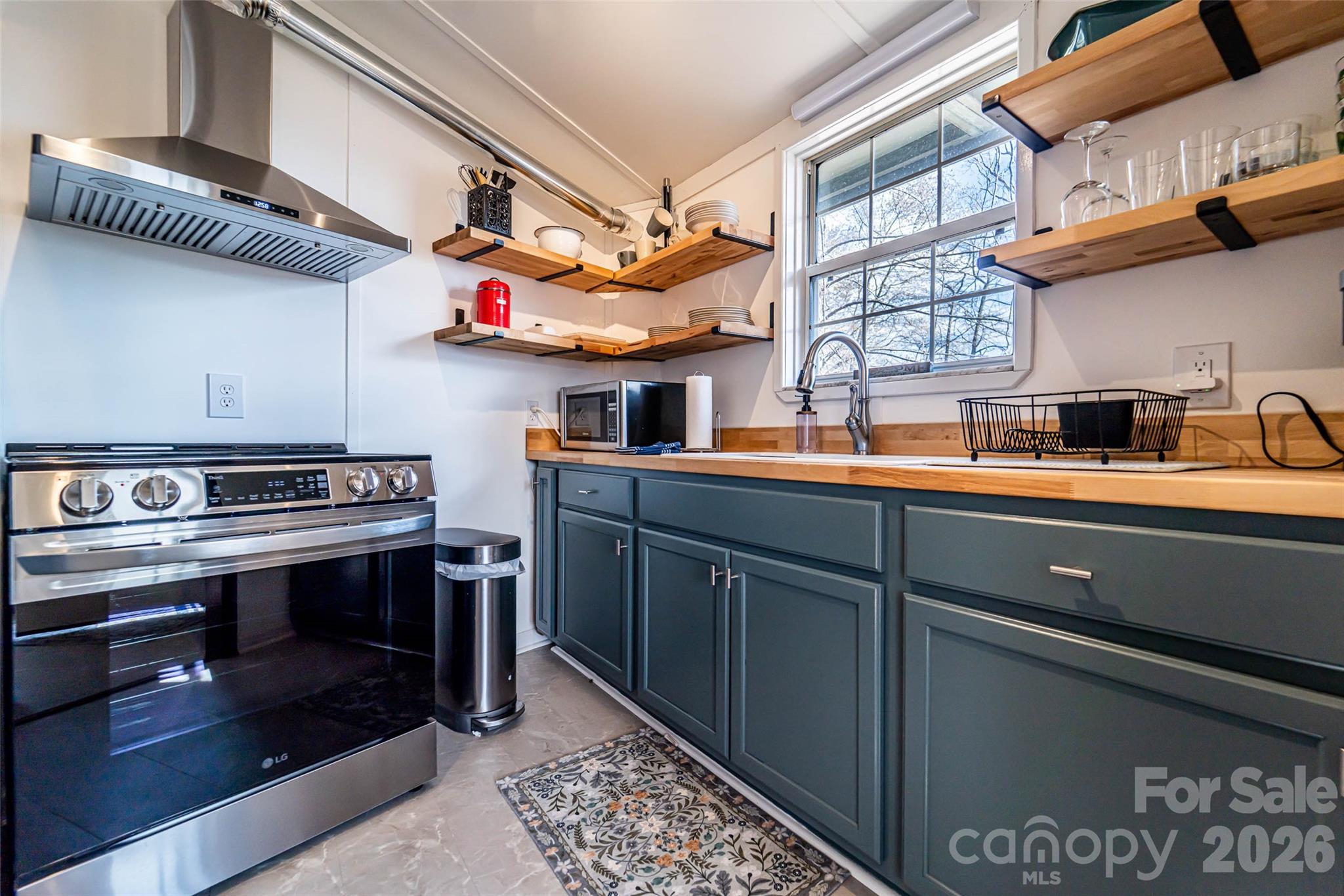 Rumbling Bald on Lake Lure - Residential