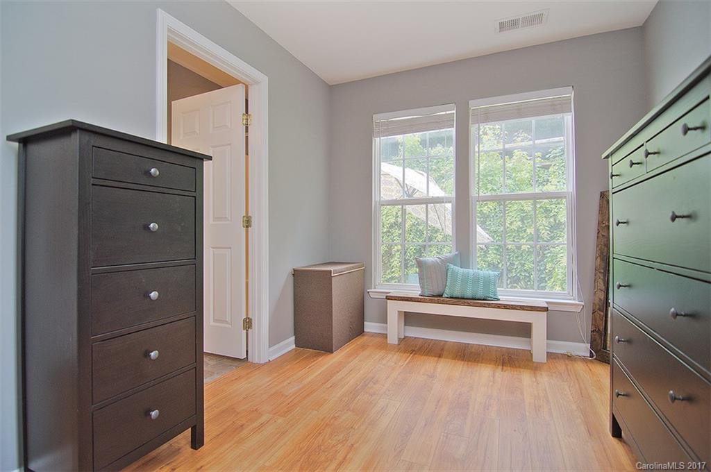 Glen Laurel - Residential