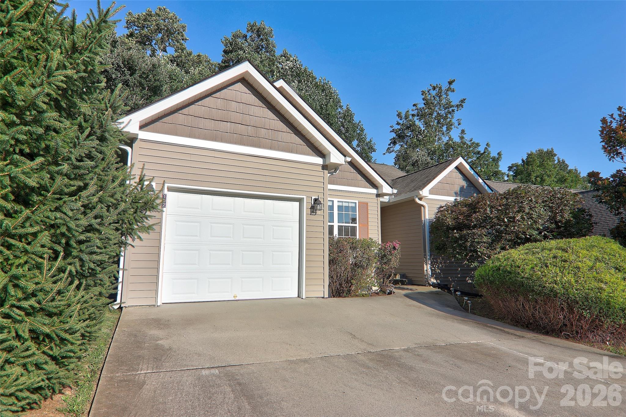 102 Woodcreek Circle
