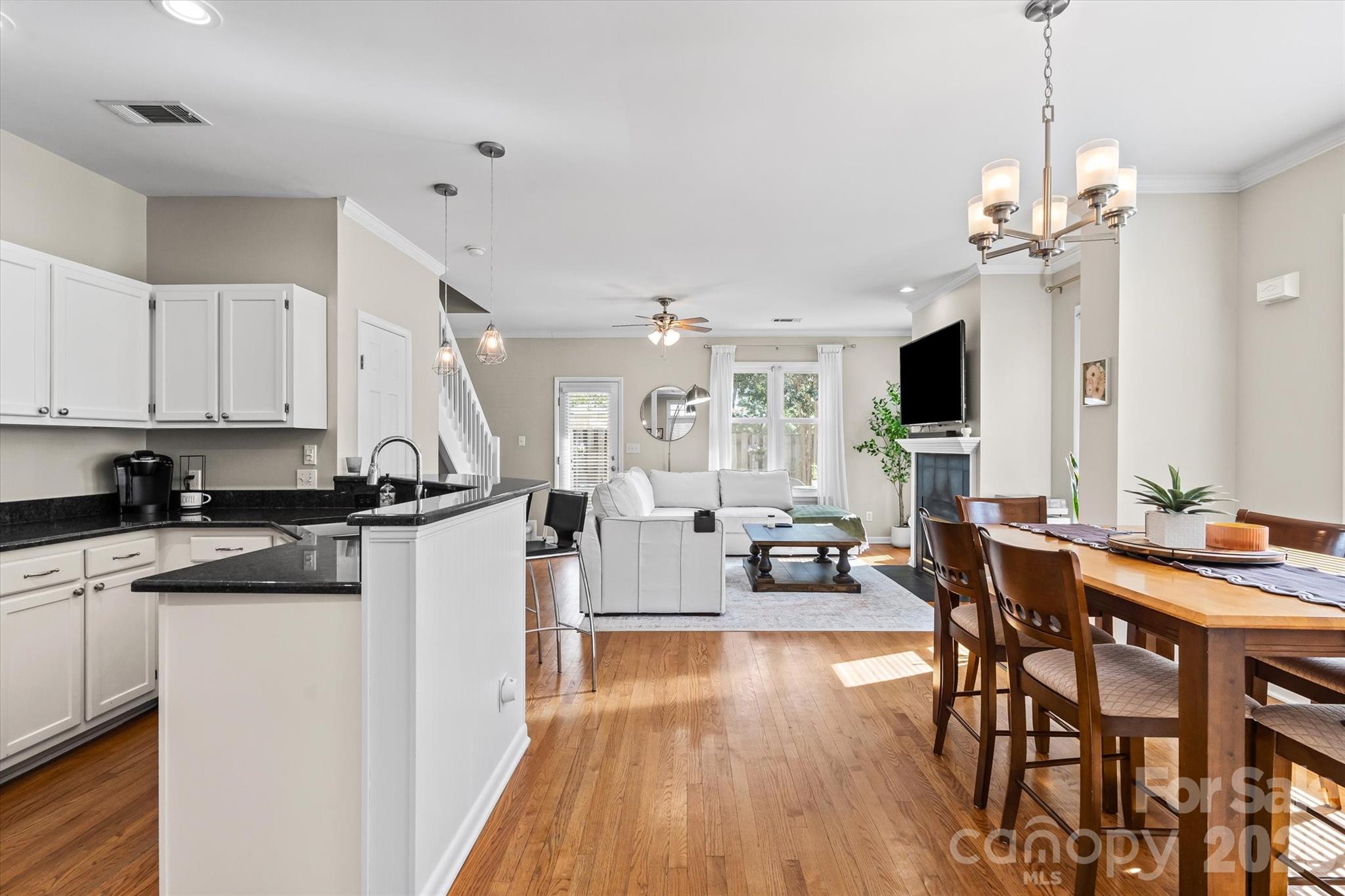 2538 Dilworth Heights Lane