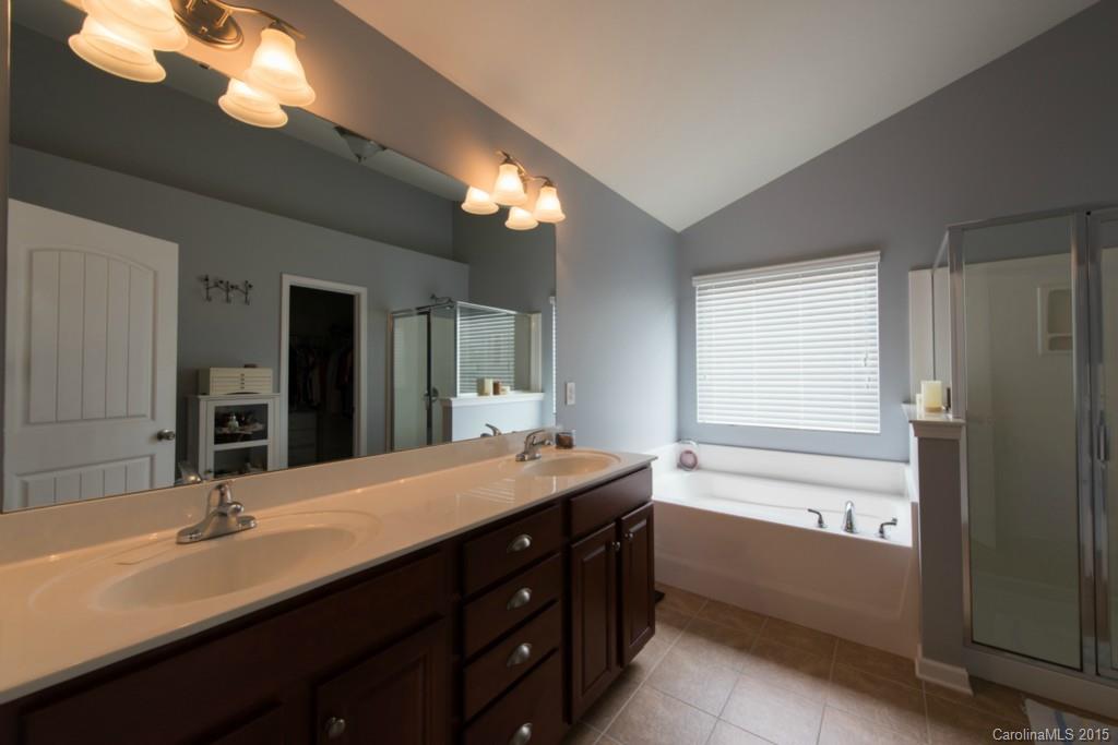 Villas at Winecoff - Residential