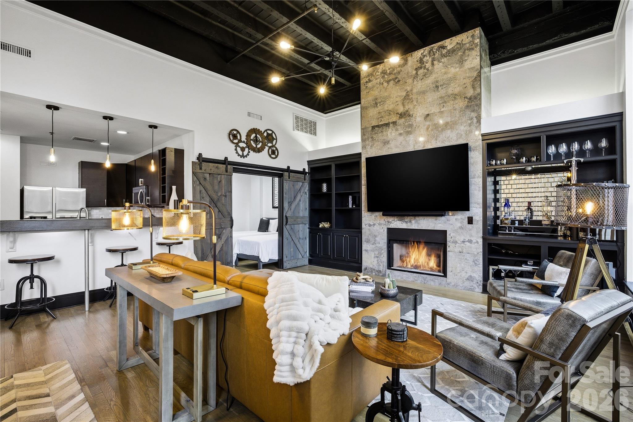 127 N Tryon Street 303