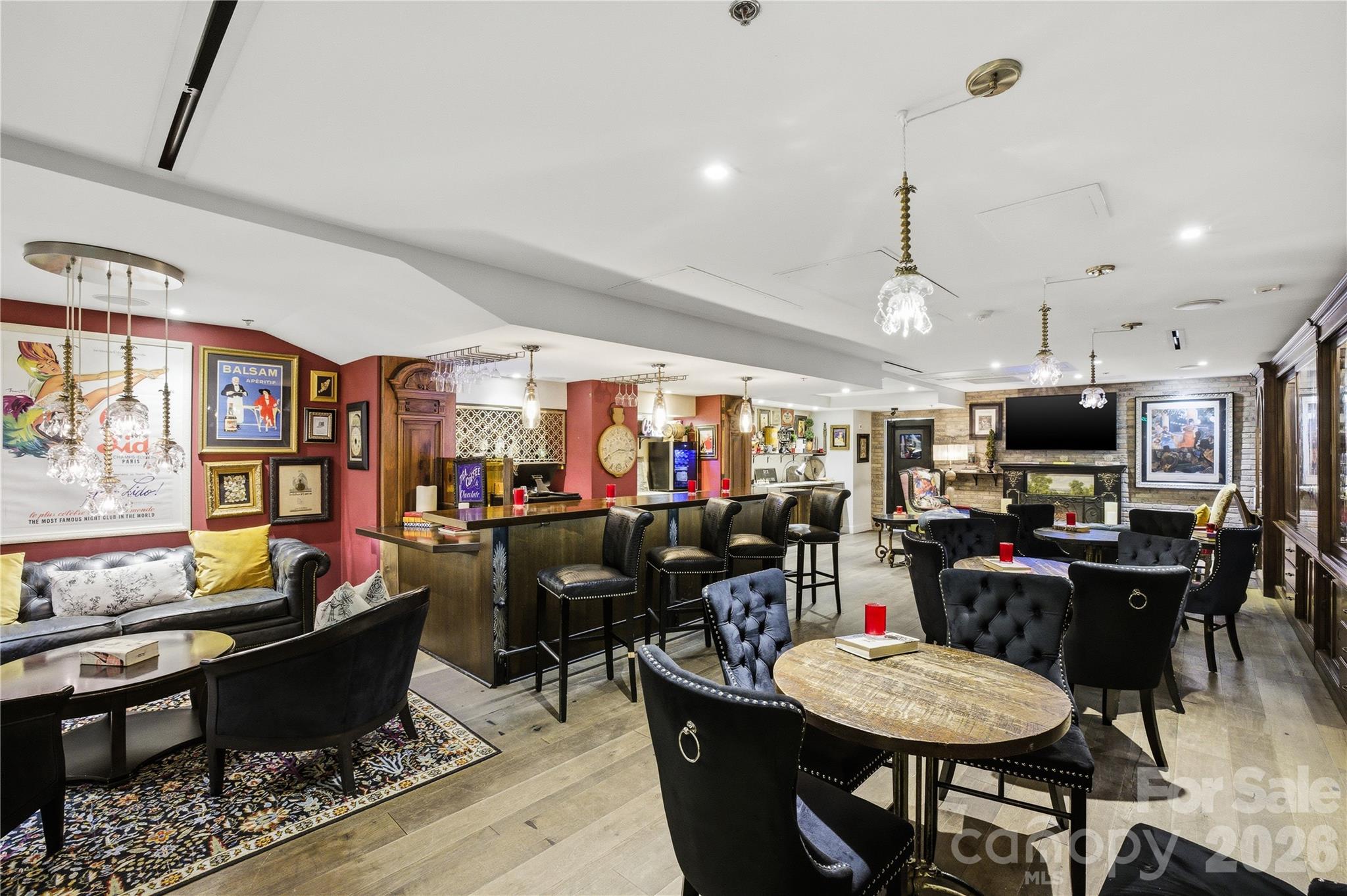 Iveys Townhomes - Residential