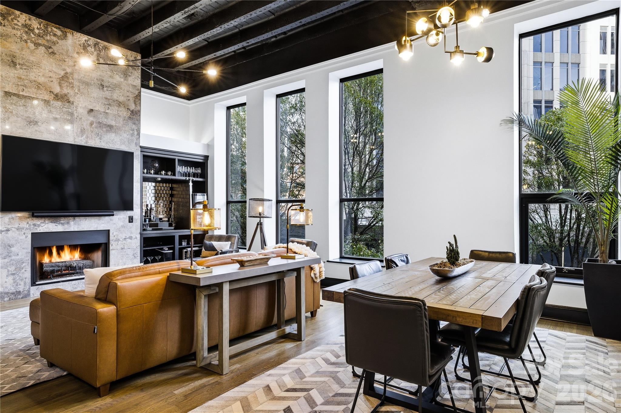 127 N Tryon Street 303