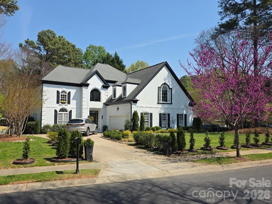 Spacious house, beautifully decorated/upgraded inside and out. Luxury plank flooring throughout both floors/privacy fence/minutes away from both Providence and Weddington exits on I-485, Top high school (Providence High) / two-car garage with ample extra space/quartz kitchen and island countertop / beautifully decorated backyard / big windows / and more.
The HOA is voluntary and is not a requirement for owning a home in the community.