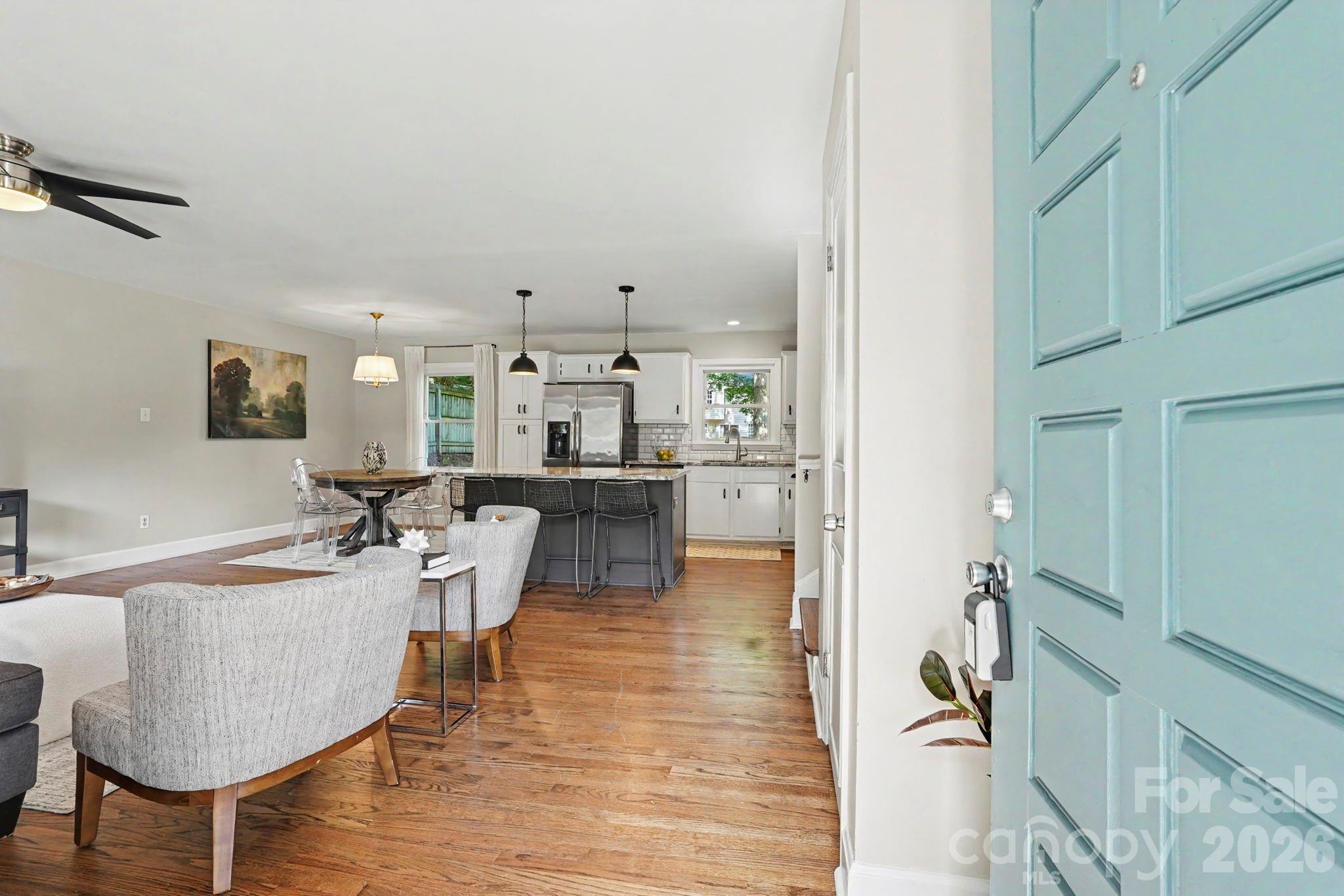 7316 Thorncliff Drive
