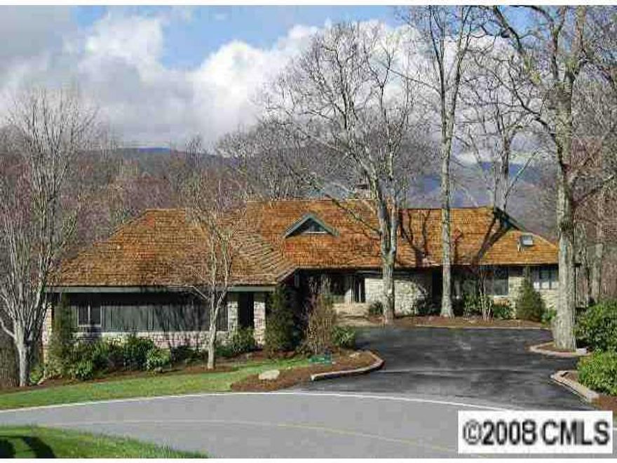 Absolutely gorgeous mtn views fr this luxury estate on 6.5 acres in Elk River. Light open floorplan-Huge windows & skylights. Everything you could ask for: Indoor pool, indoor grill, steam shower/WP tub, 2FPs, 4 new HPs, Gorgeous stone work & lots of character