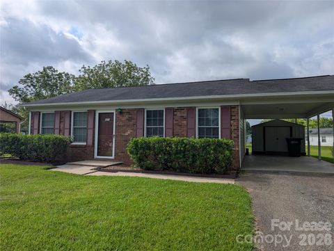 Photo of 421 West Avenue W, Troutman, NC 28166 (MLS # 4378678)