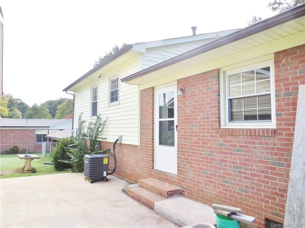 Meadowbrook Acres - Residential