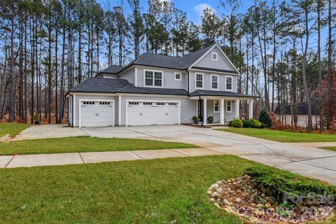 3227 Cape Fox Court Denver NC 28037