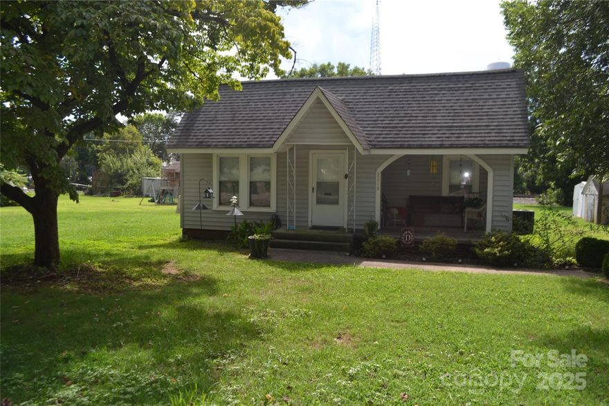 If you are looking for a wonderfully renovated home in Concord, look no further! This home features two bedrooms and one bathroom, with an open floor plan throughout the main living space. This home offers tranquility and convenience with easy access to Highway 85 and Concord Parkway. Located close to shopping, restaurants, and everything Concord has to offer! This home is move-in ready & waiting for its new owner.