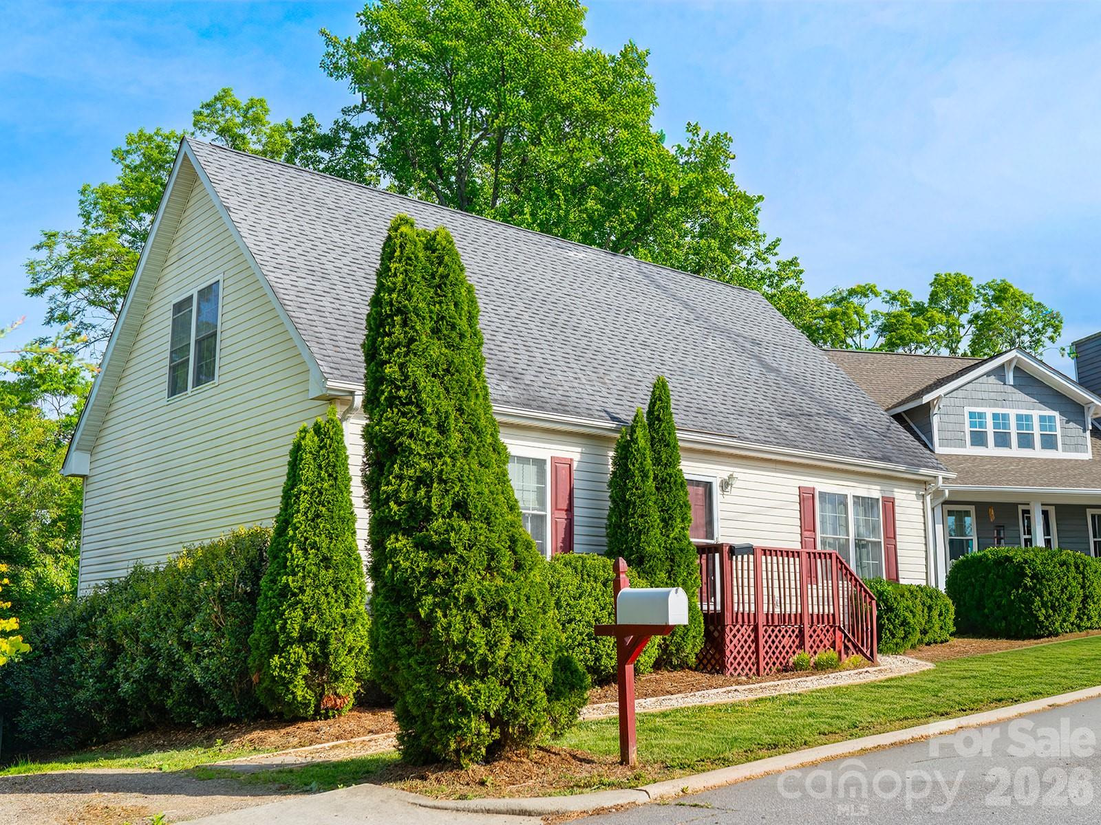 206 Courtland Place