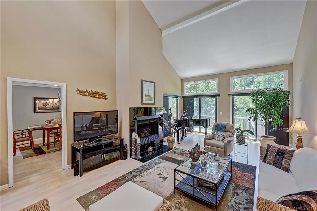 Tega Cay - Residential