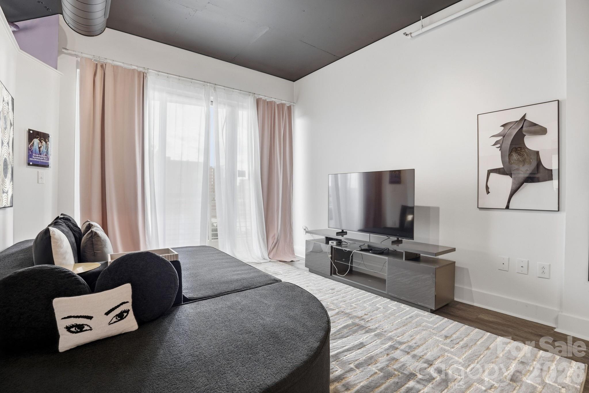 Courtside - Residential