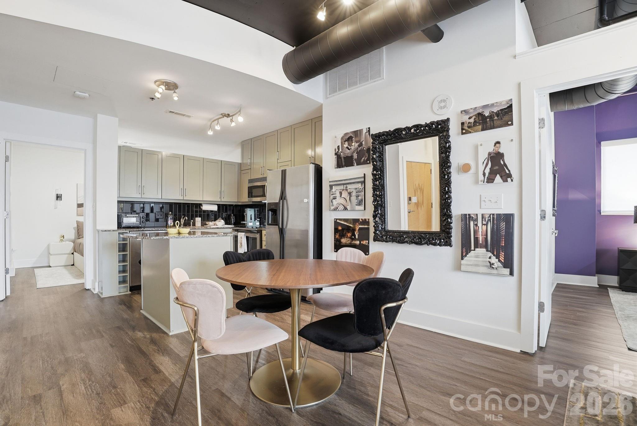 Courtside - Residential