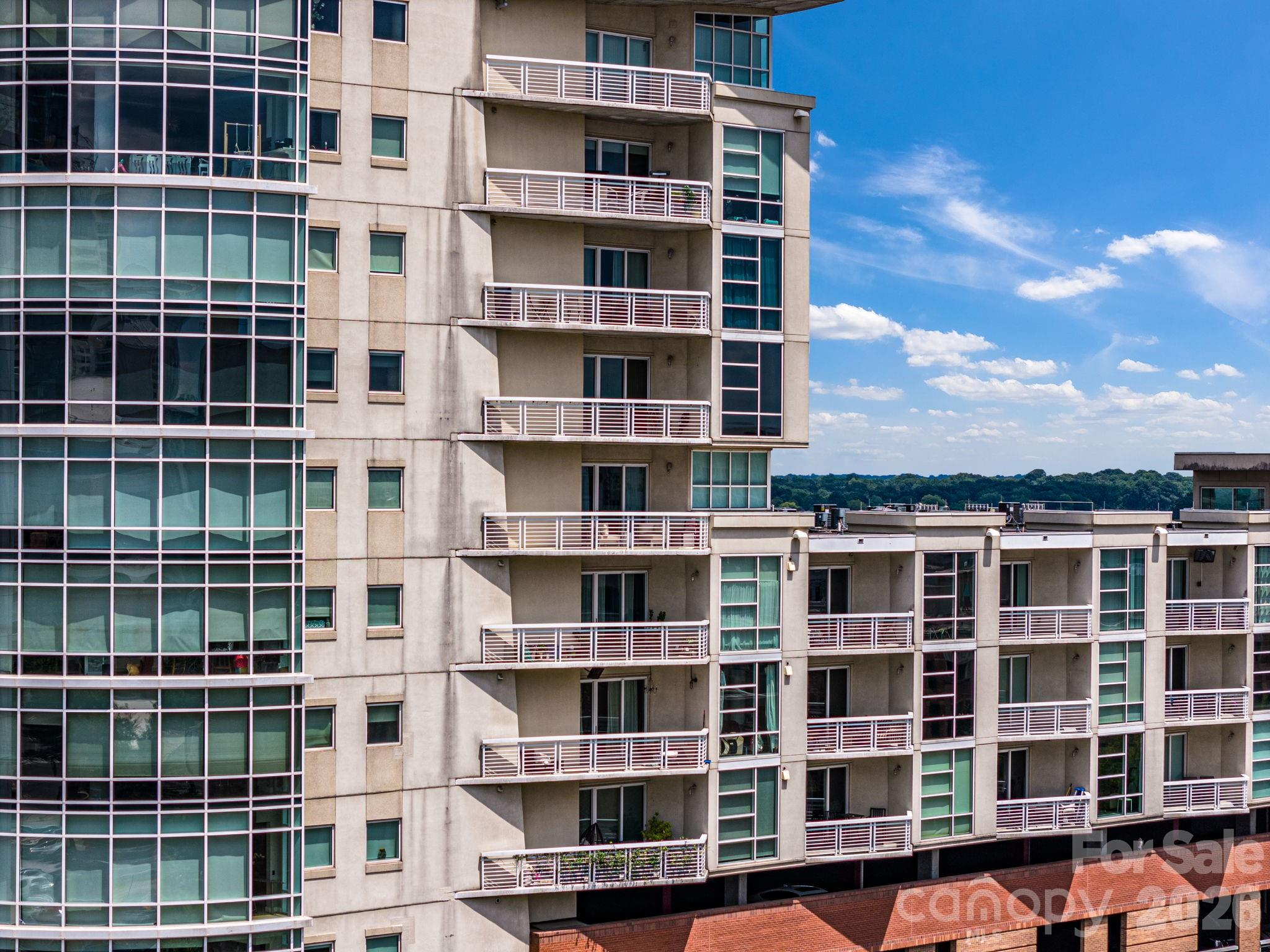 505 E 6th Street 1006