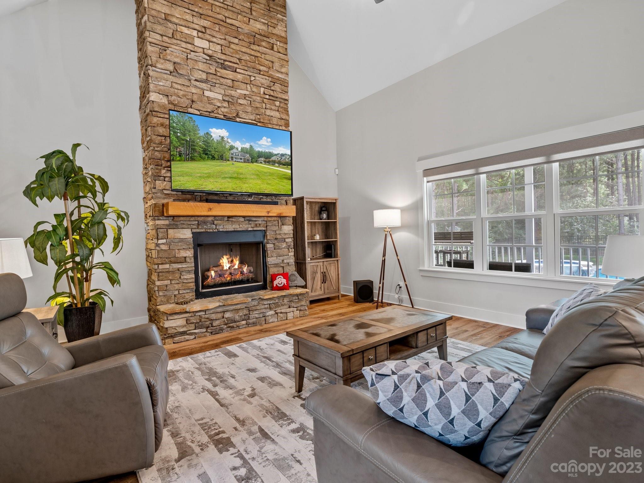 Lauren Pines - Residential