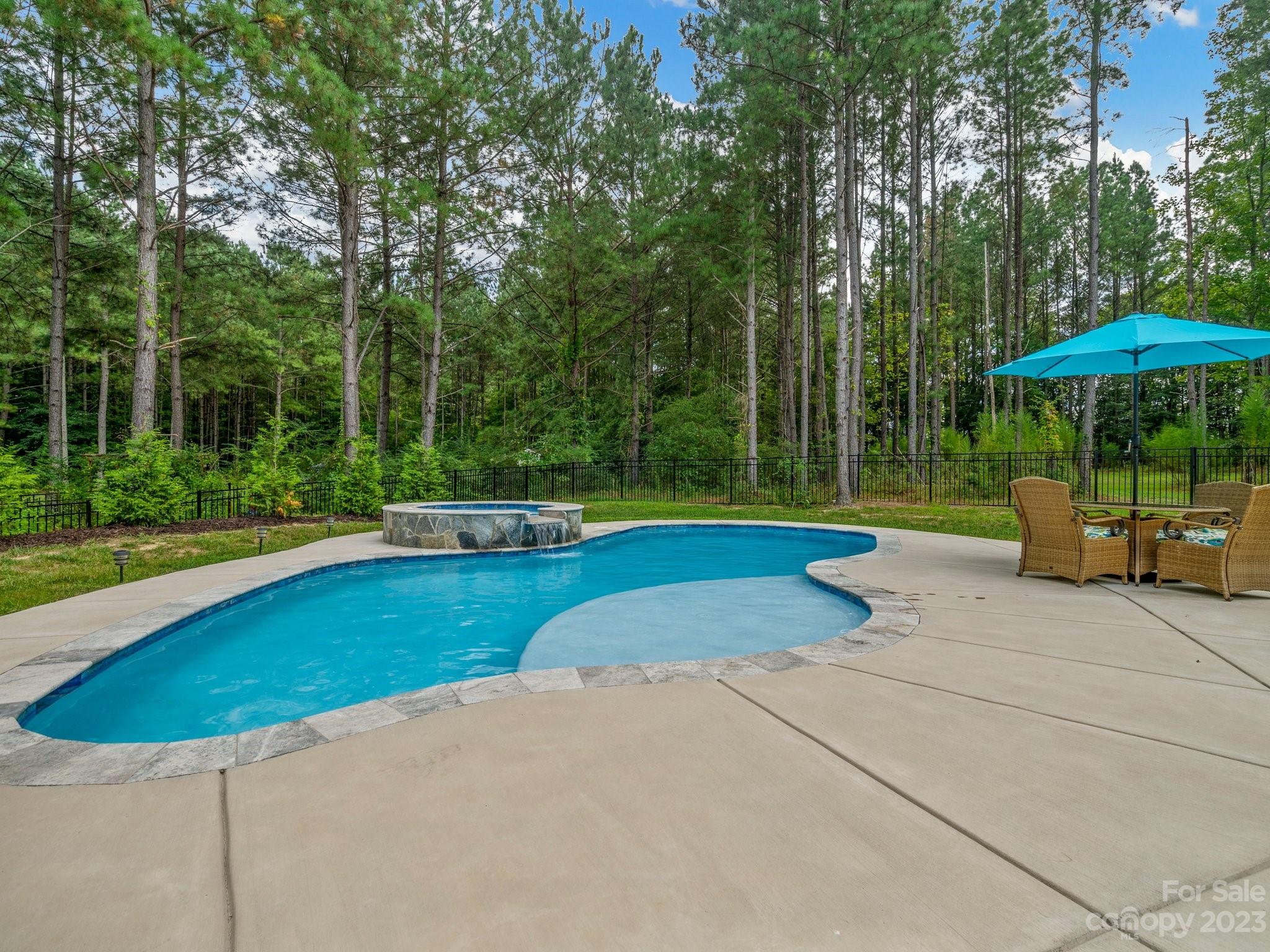 Lauren Pines - Residential