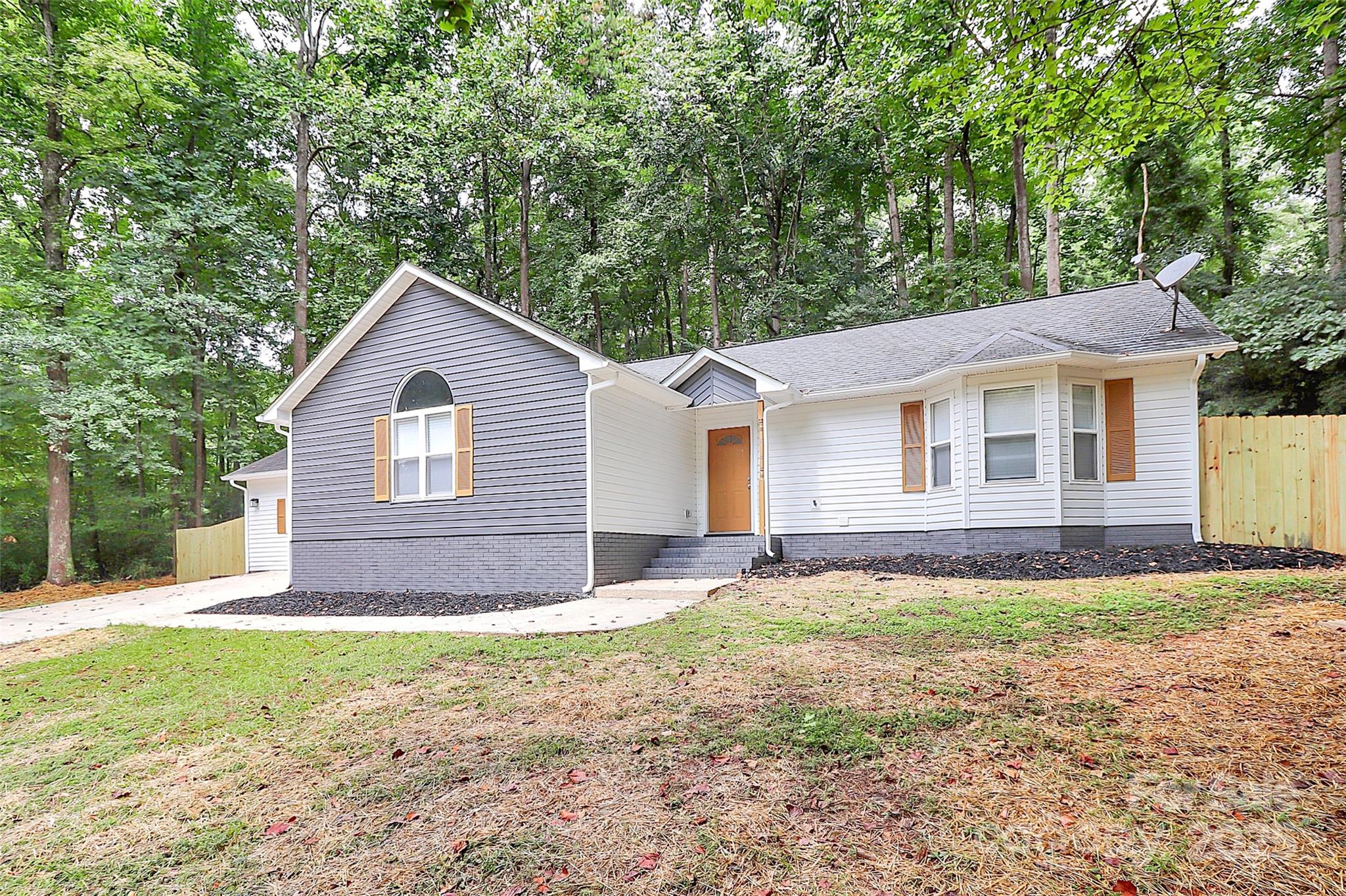 1540 Nichole Lane