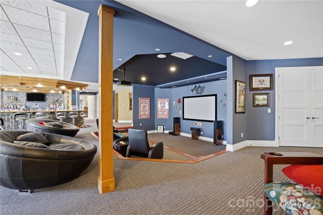 Uwharrie Point - Residential