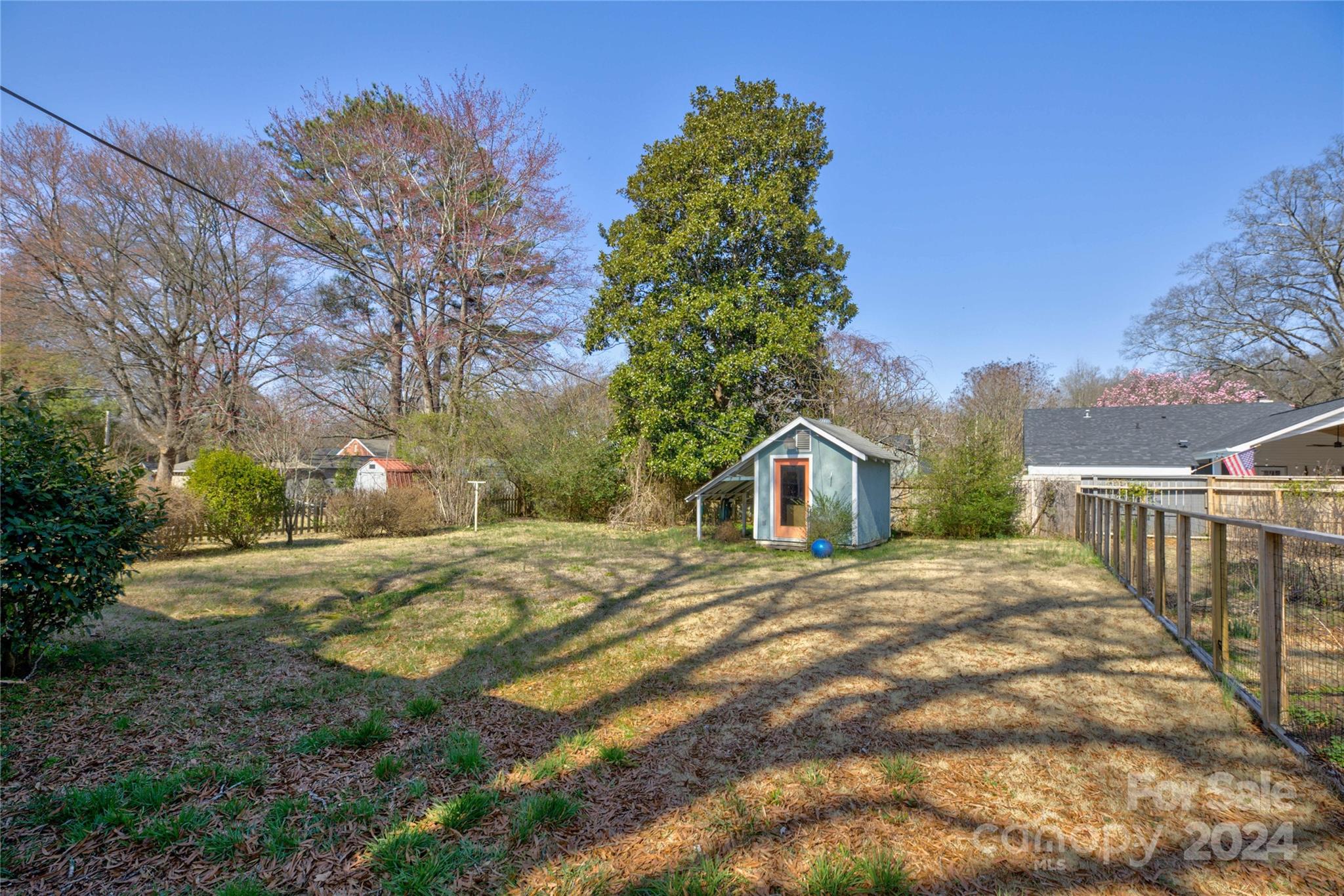 Seventeen Acres - Residential