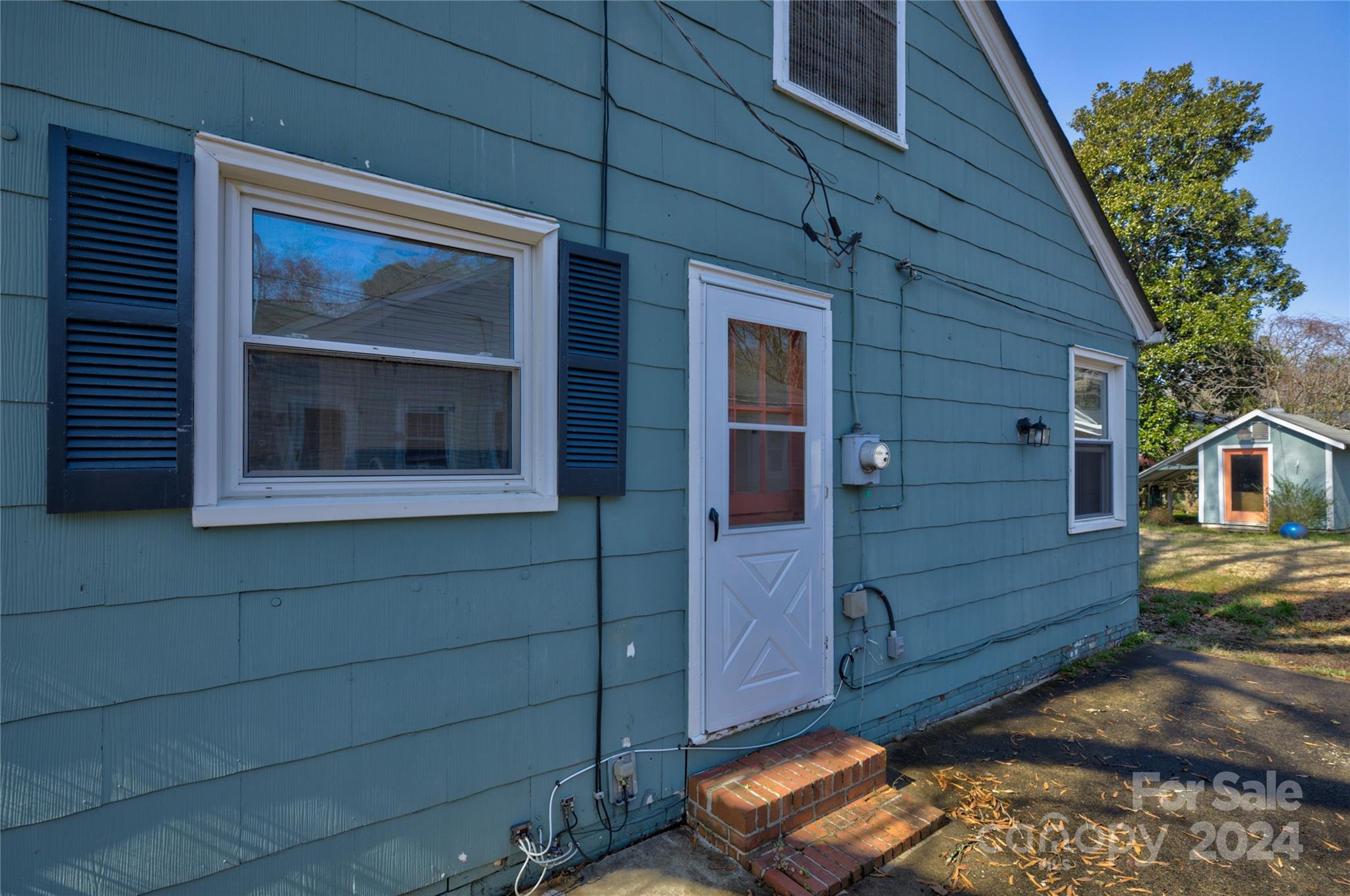 Seventeen Acres - Residential