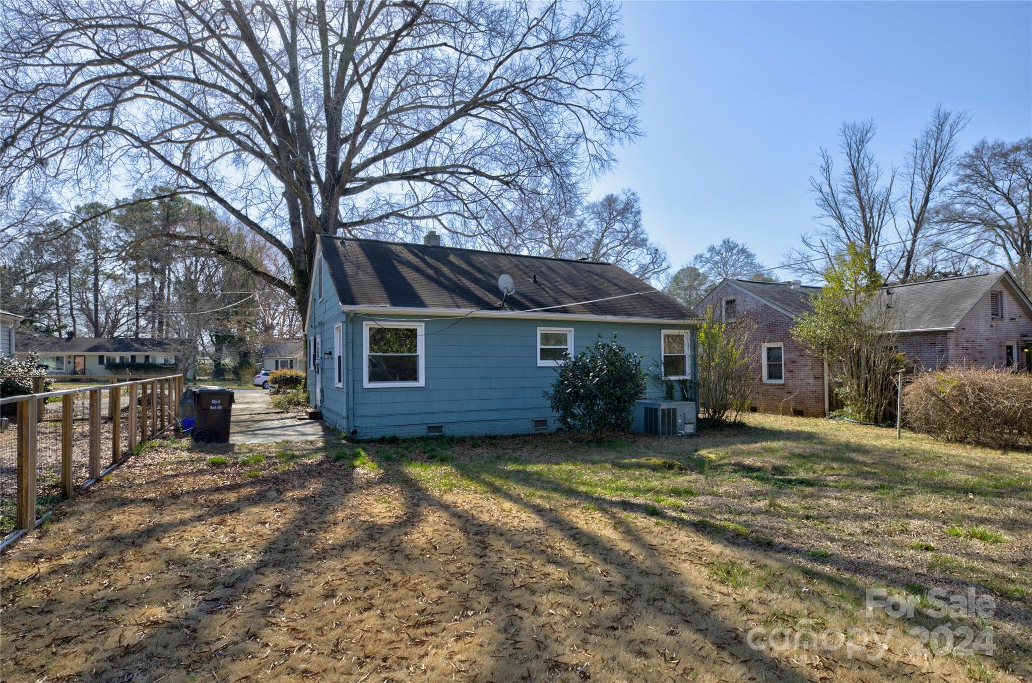 Seventeen Acres - Residential