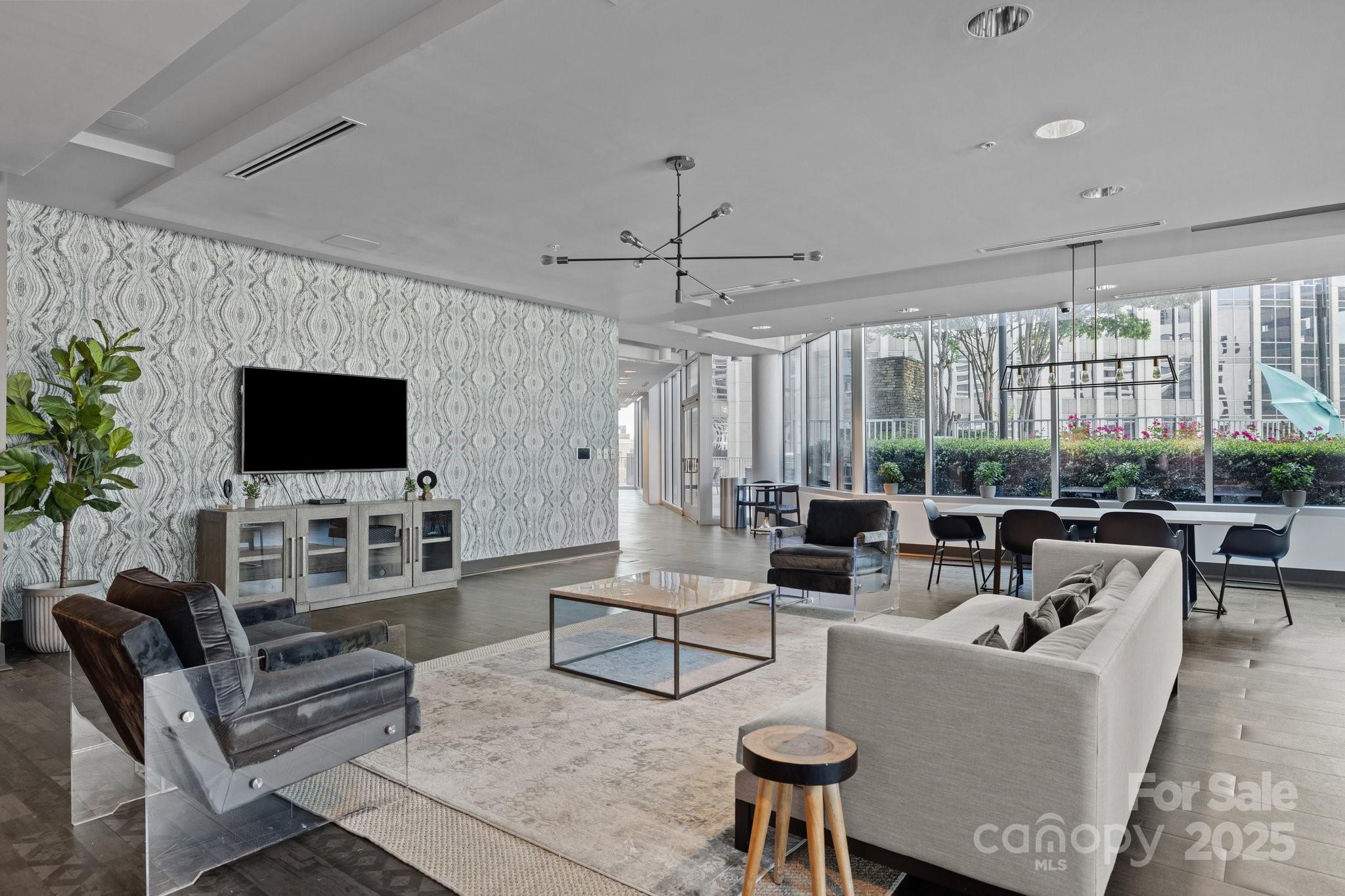 Avenue Condominiums - Residential