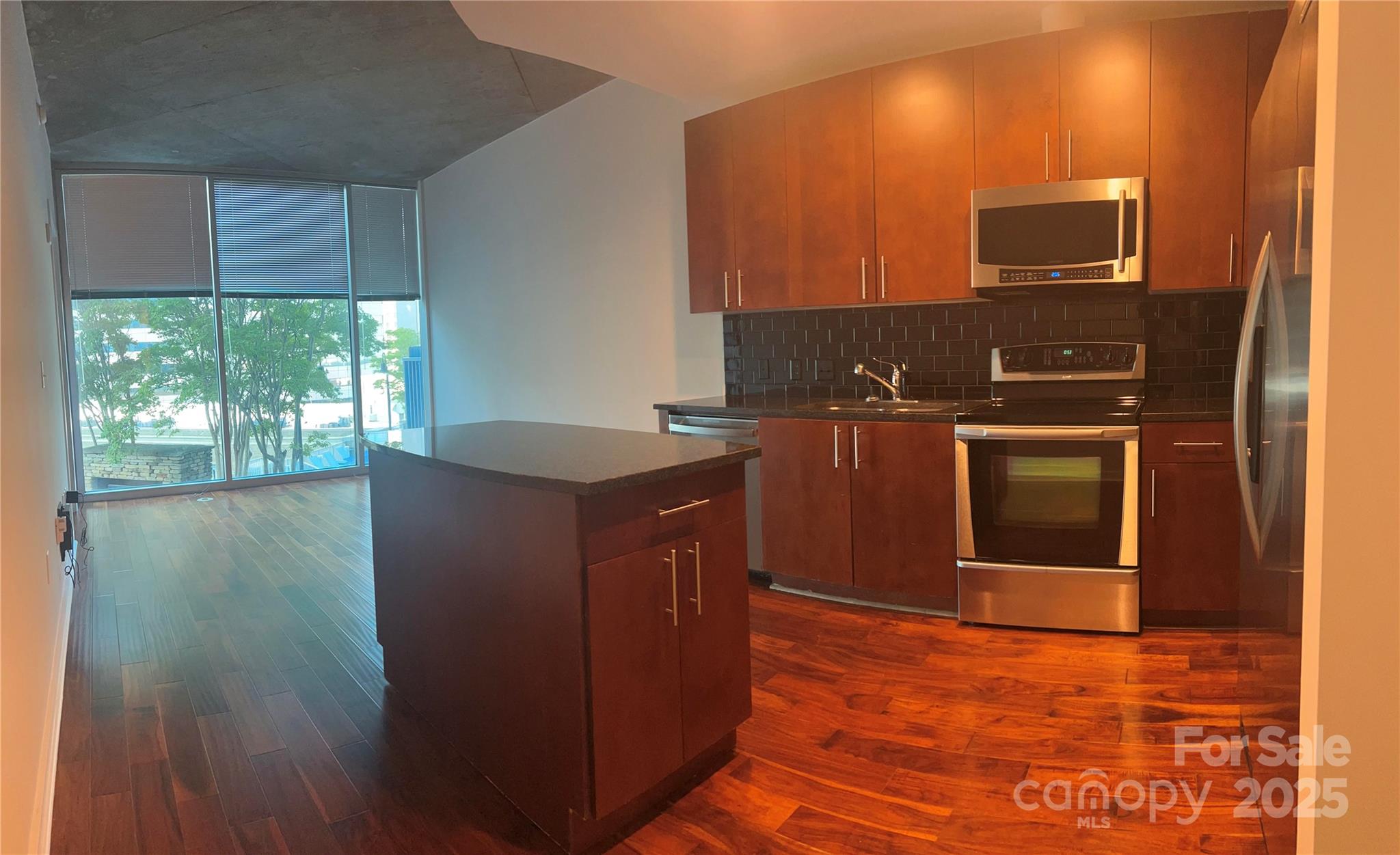 210 N Church Street 1105