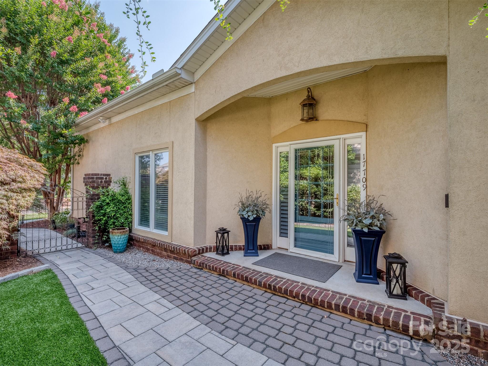 17709 Sedona Way