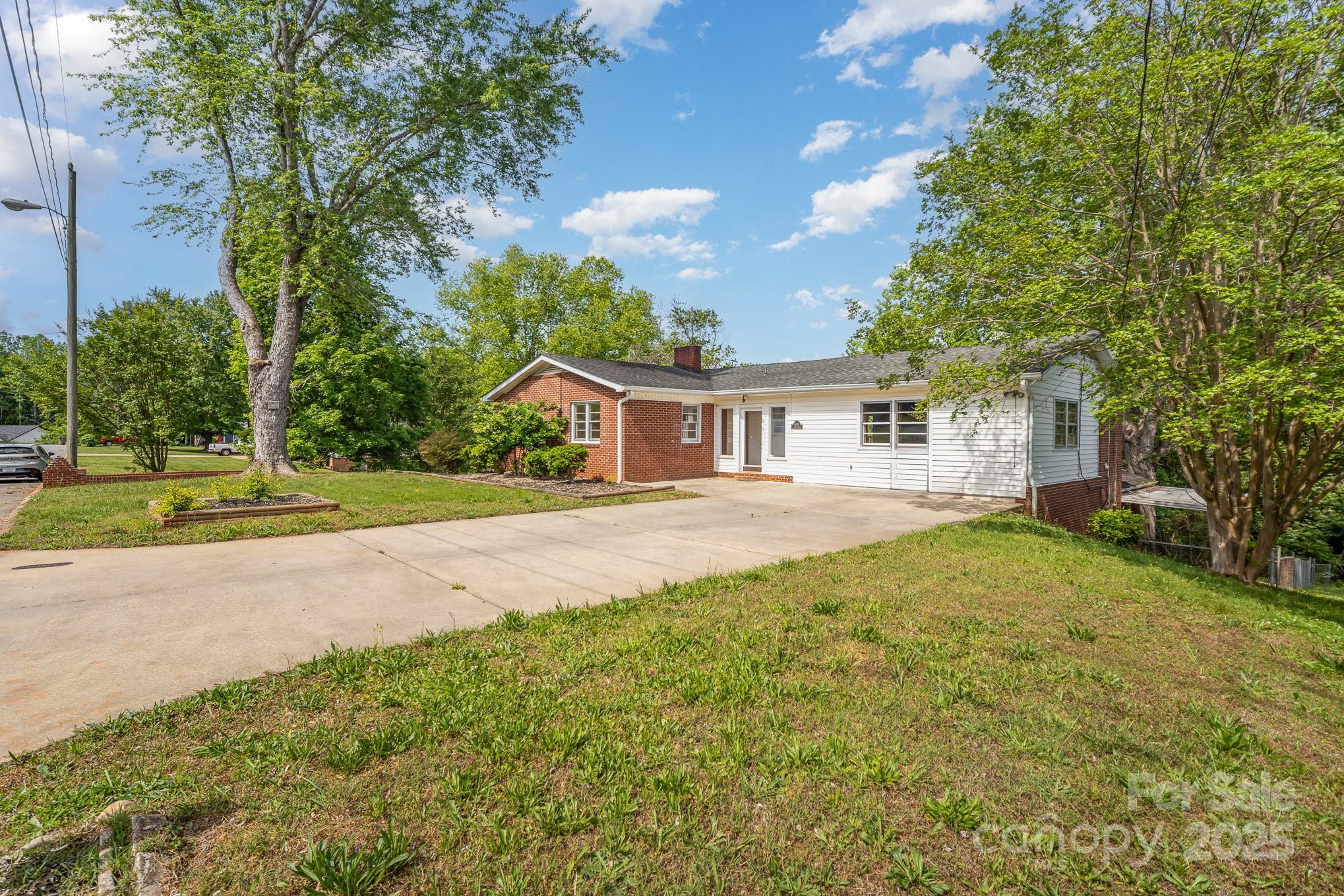 830 Cabaniss Drive