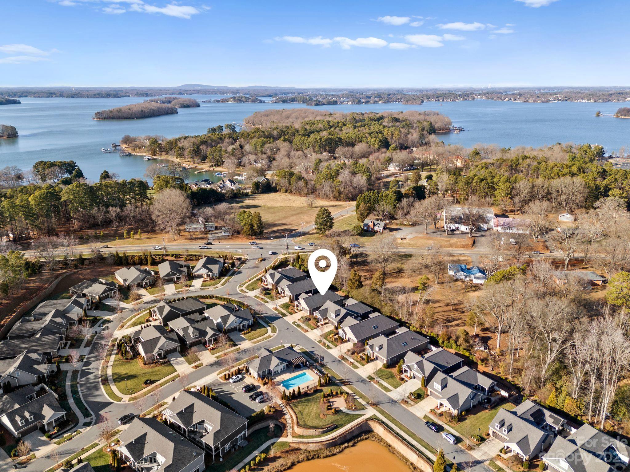 The Courtyards of Huntersville - Residential