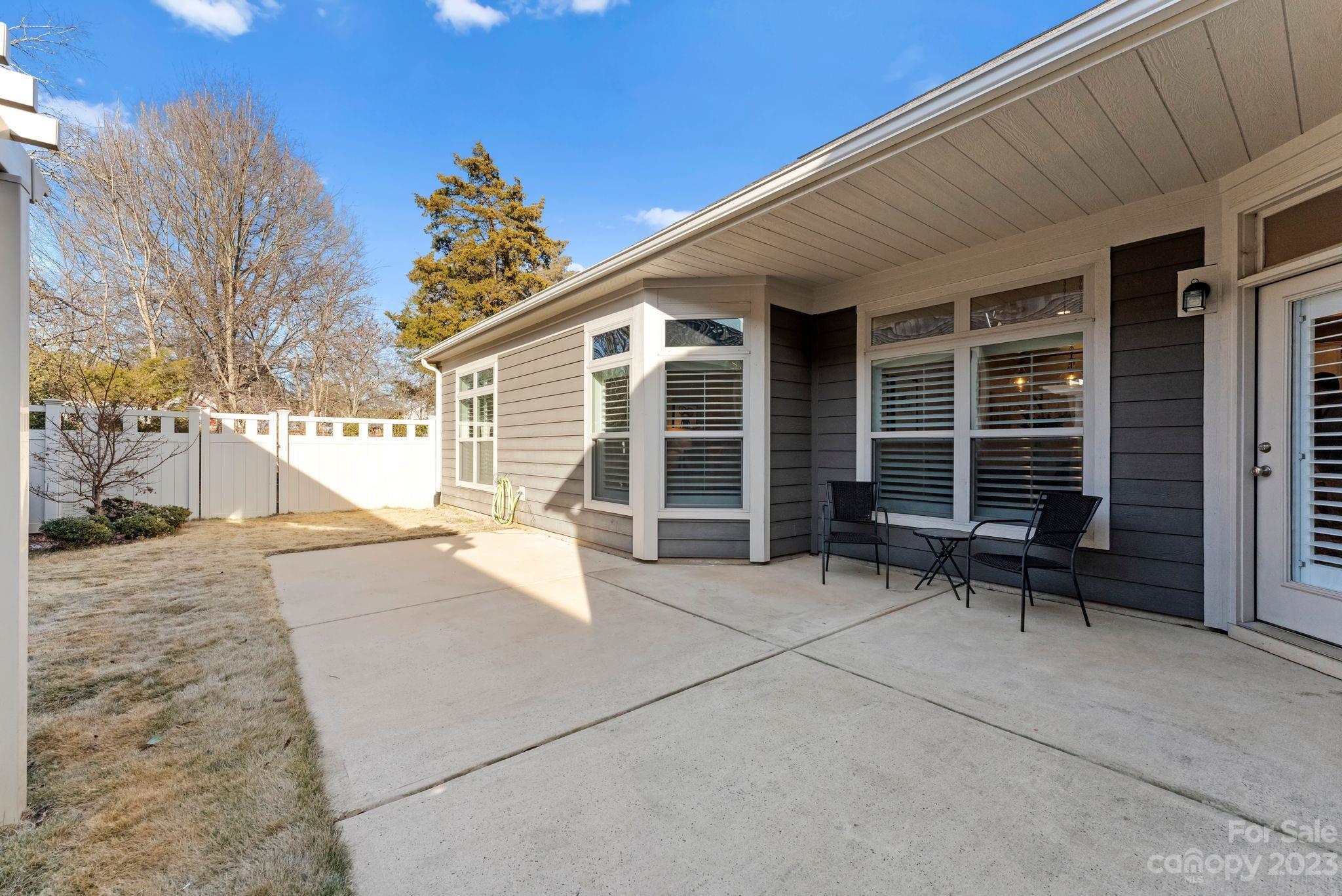 The Courtyards of Huntersville - Residential