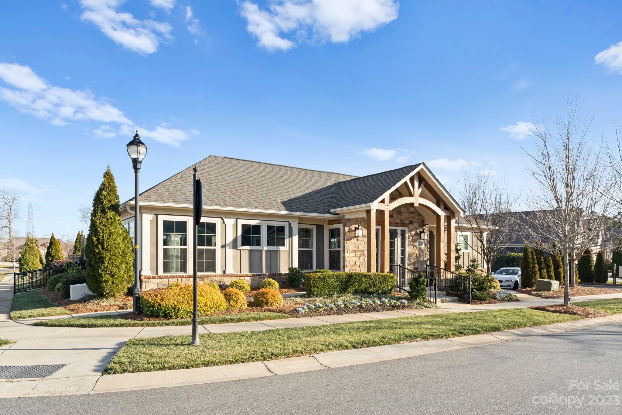 The Courtyards of Huntersville - Residential