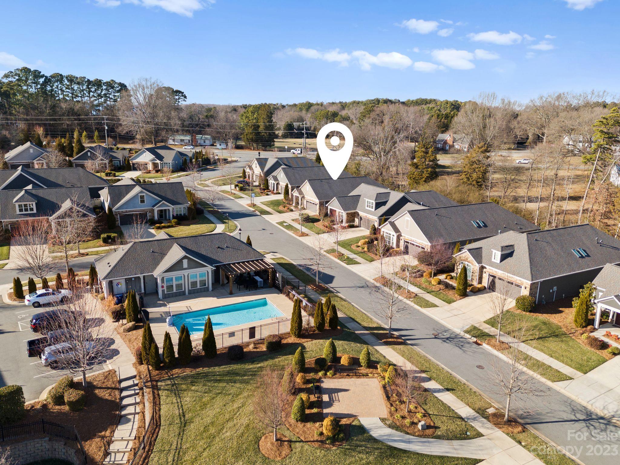 The Courtyards of Huntersville - Residential