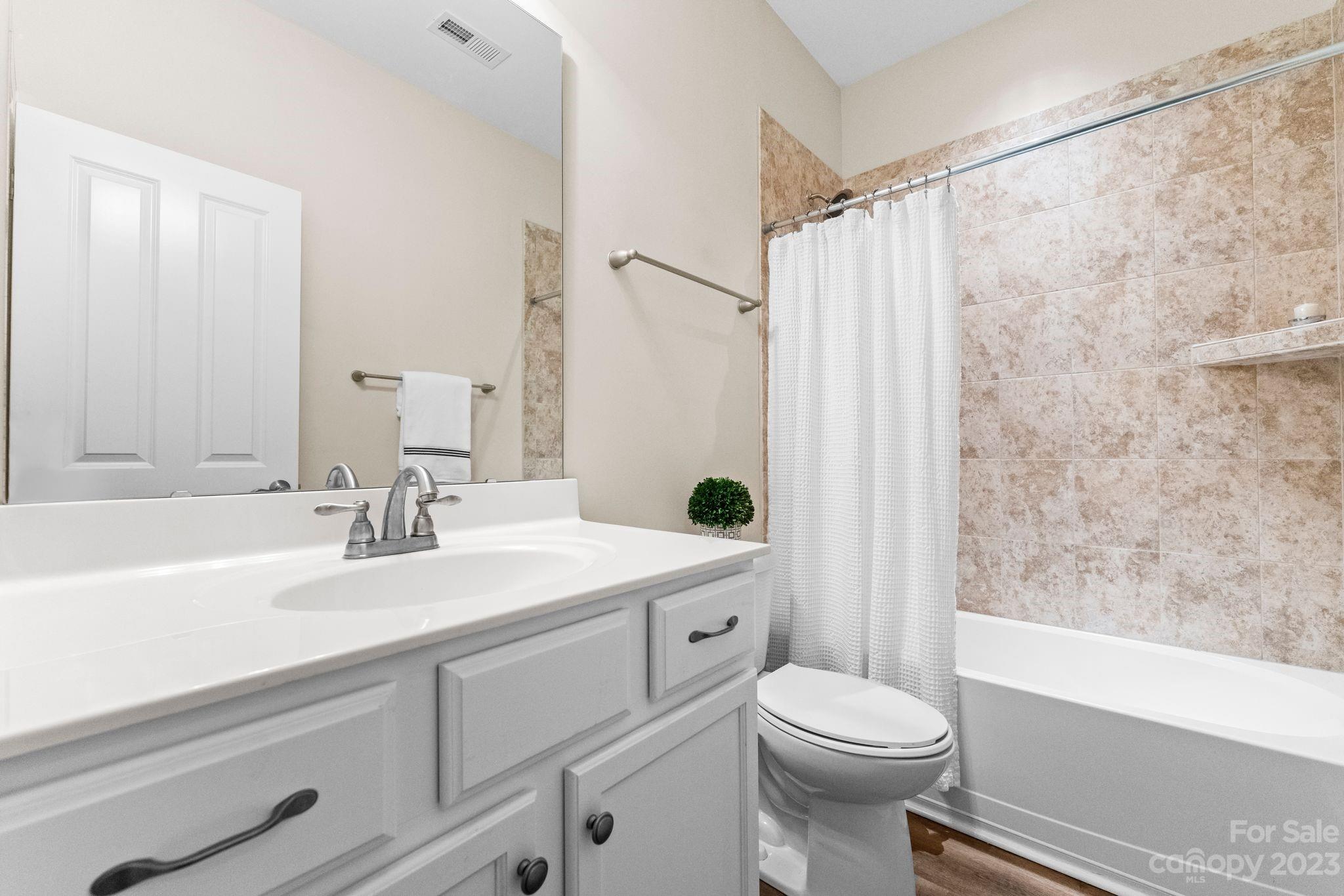 The Courtyards of Huntersville - Residential