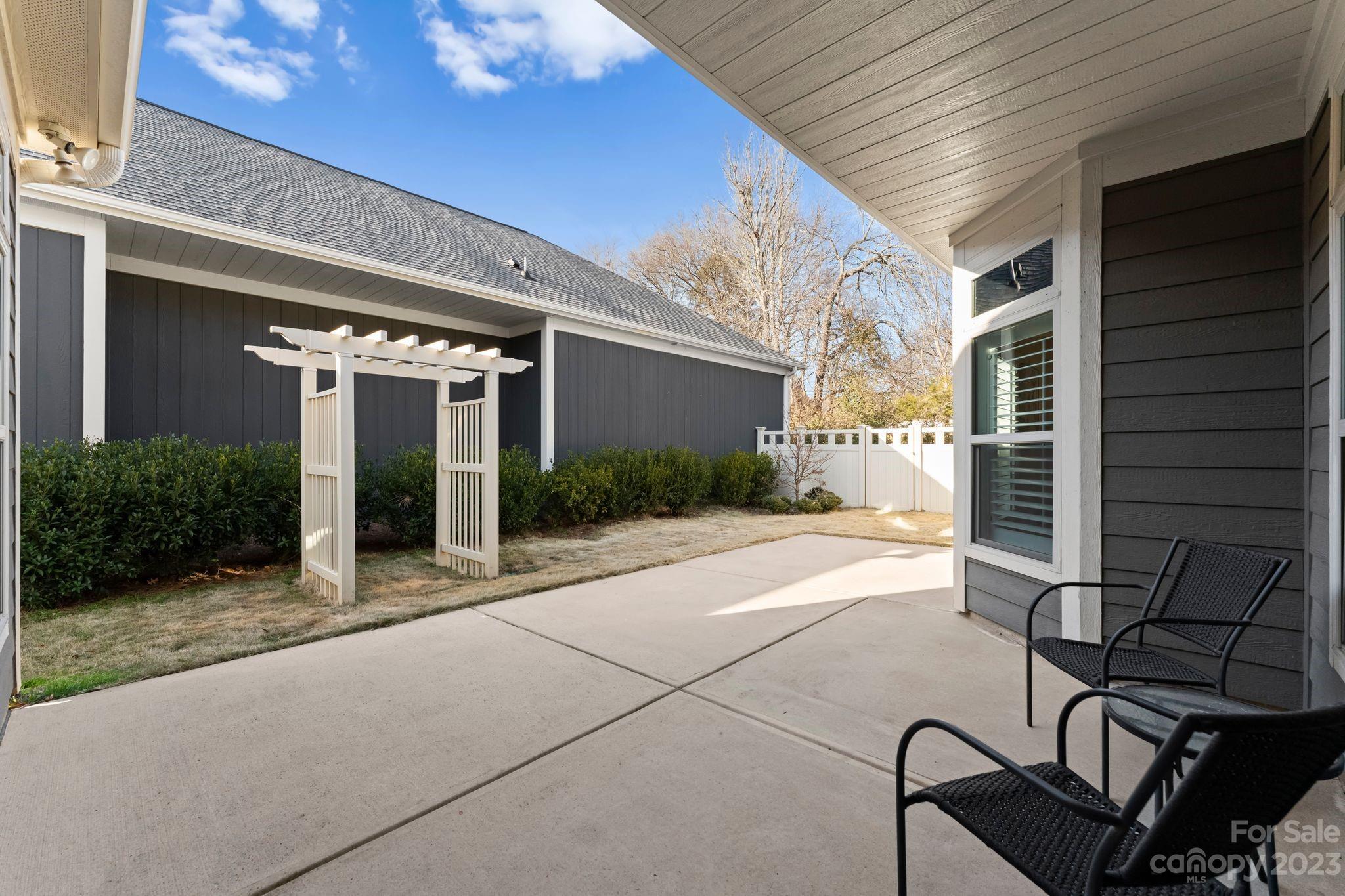 The Courtyards of Huntersville - Residential