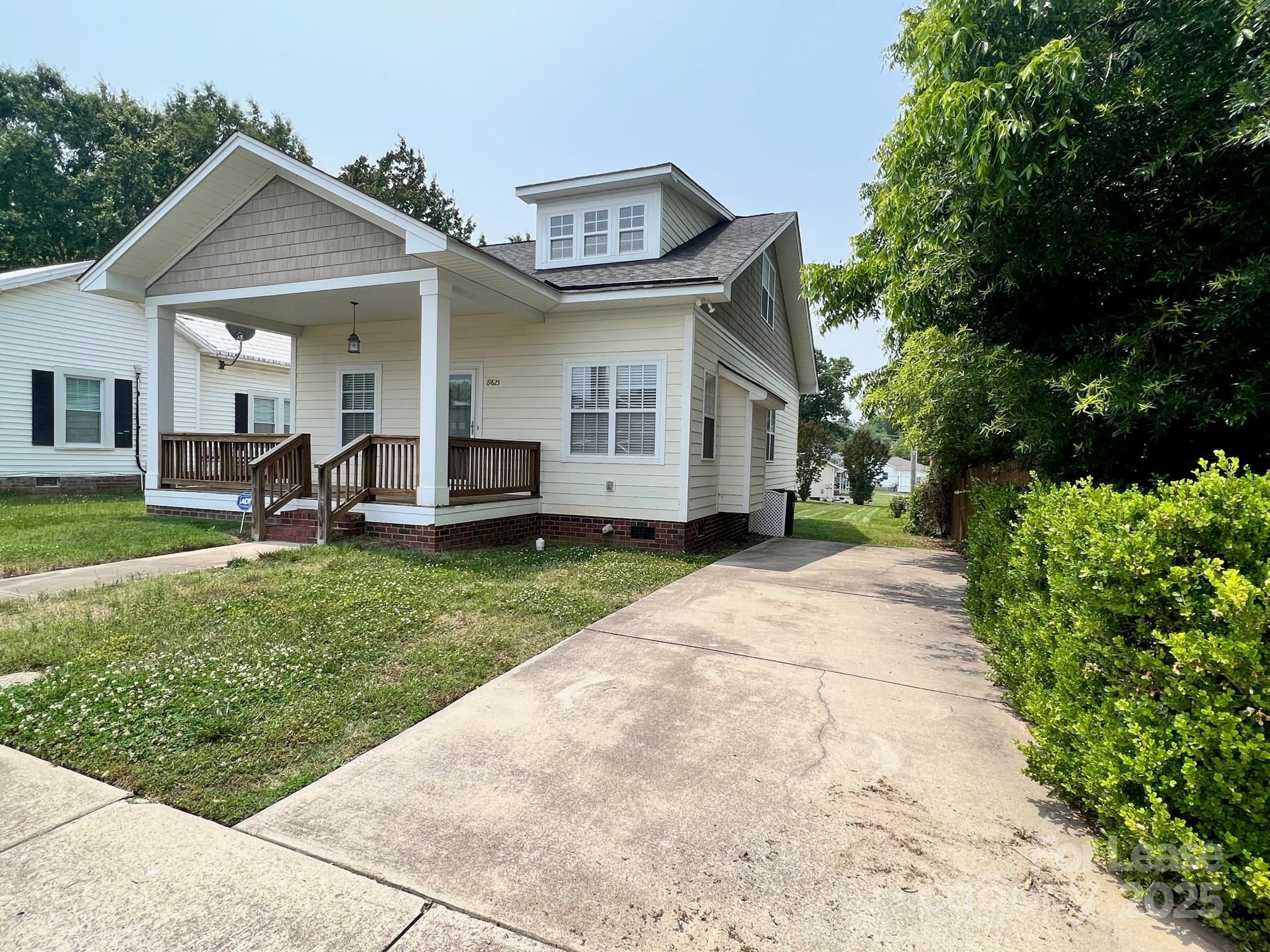 19825 Mulberry Street