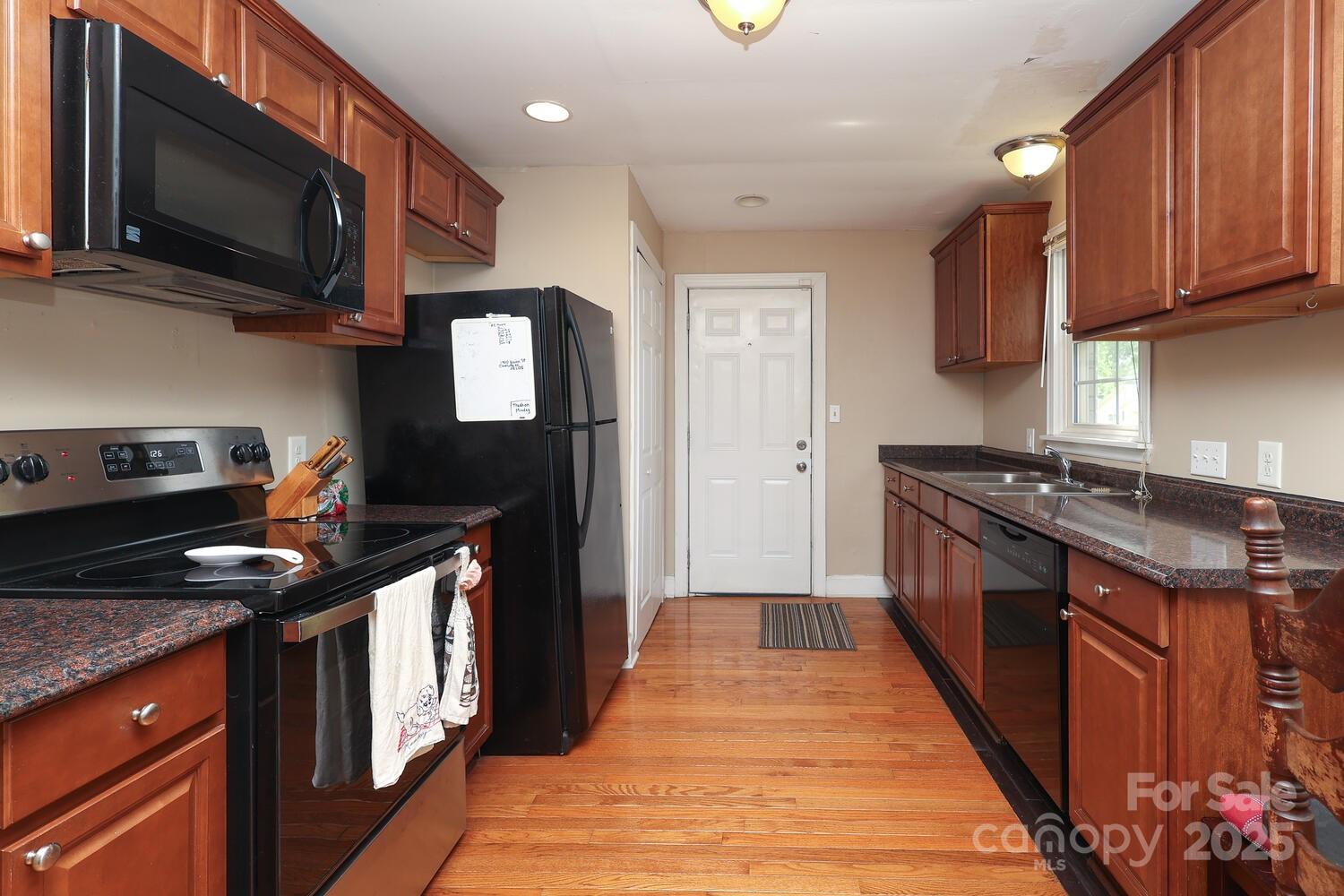 Villa Heights - Residential